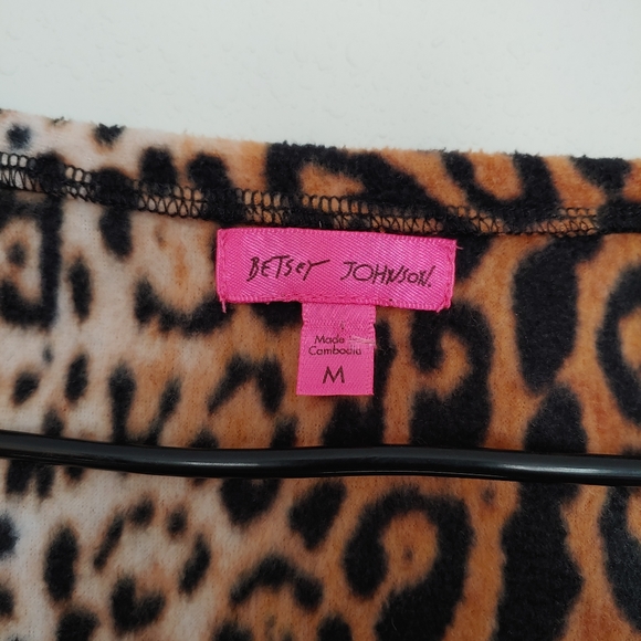 Betsey Johnson soft sweater possibly a pajama top - Picture 3 of 4